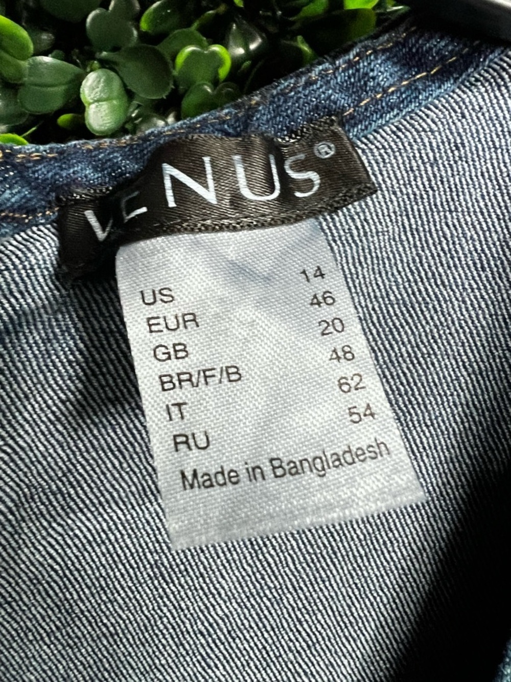 VENUS | Denim Ruffle Dress - Picture 5 of 8
